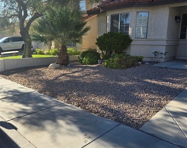 8641 Toscana Lane - Photo Thumbnail 2