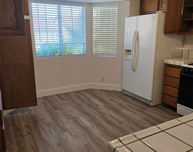 8641 Toscana Lane - Photo Thumbnail 6