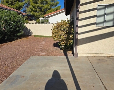8641 Toscana Lane - Photo Thumbnail 13