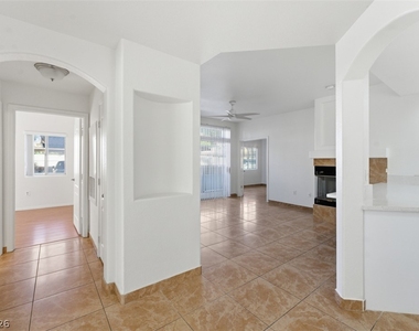 7400 W Flamingo Road - Photo Thumbnail 2