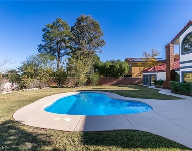 7040 Obannon Drive - Photo Thumbnail 38