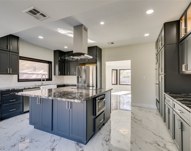 7040 Obannon Drive - Photo Thumbnail 20