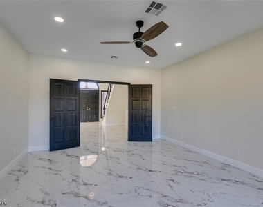 7040 Obannon Drive - Photo Thumbnail 23