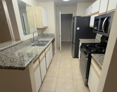2200 S Fort Apache Road - Photo Thumbnail 16