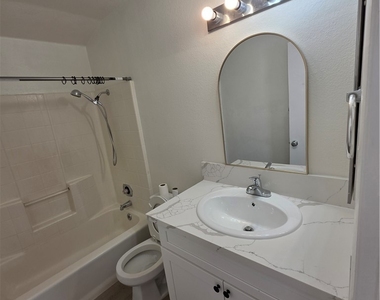 7531 Mycroft Court - Photo Thumbnail 10