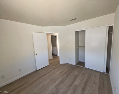 7531 Mycroft Court - Photo Thumbnail 13