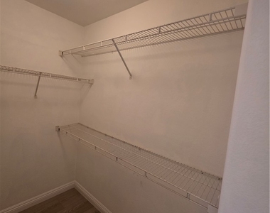 7531 Mycroft Court - Photo Thumbnail 18