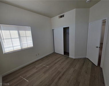 7531 Mycroft Court - Photo Thumbnail 12