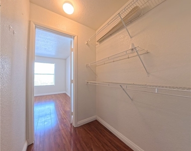 8101 W Flamingo Road - Photo Thumbnail 13