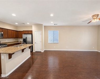 8371 Stillhouse Court - Photo Thumbnail 2