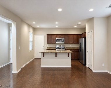8371 Stillhouse Court - Photo Thumbnail 4