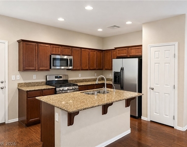 8371 Stillhouse Court - Photo Thumbnail 6