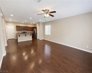 8371 Stillhouse Court - Photo Thumbnail 3