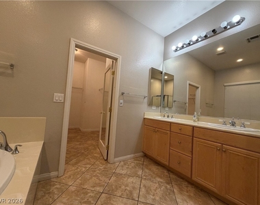 7185 Windy Peak Court - Photo Thumbnail 33