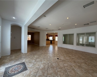 7185 Windy Peak Court - Photo Thumbnail 3