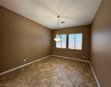 7185 Windy Peak Court - Photo Thumbnail 18