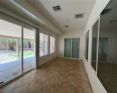 7185 Windy Peak Court - Photo Thumbnail 11