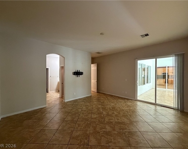 7185 Windy Peak Court - Photo Thumbnail 32