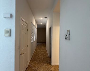 7185 Windy Peak Court - Photo Thumbnail 19