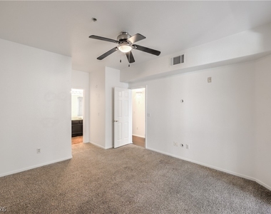 7139 S Durango Drive - Photo Thumbnail 15