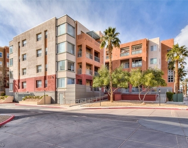 51 E Agate Avenue - Photo Thumbnail 3