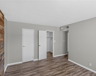 6417 Placer Drive - Photo Thumbnail 8