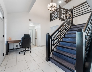 9005 Feather River Court - Photo Thumbnail 4