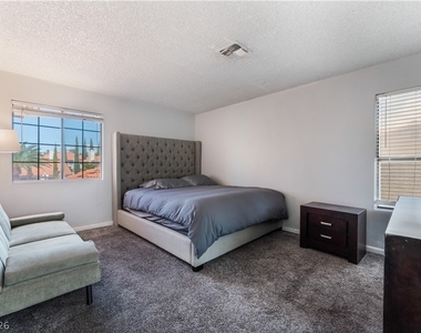 9005 Feather River Court - Photo Thumbnail 20