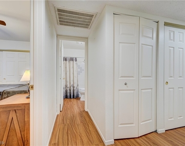 101 Luna Way - Photo Thumbnail 24