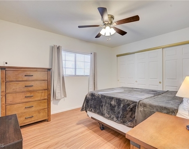 101 Luna Way - Photo Thumbnail 33
