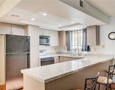 101 Luna Way - Photo Thumbnail 16