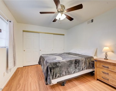 101 Luna Way - Photo Thumbnail 34