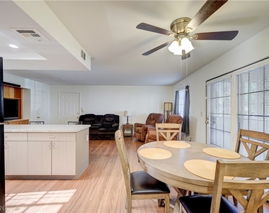 101 Luna Way - Photo Thumbnail 15