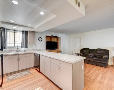101 Luna Way - Photo Thumbnail 18