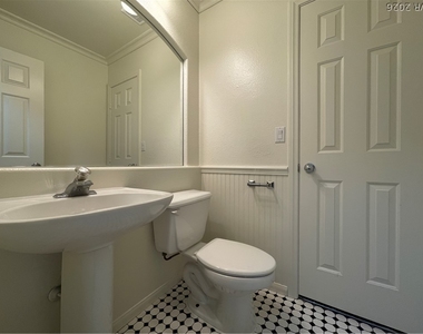 1517 Cross Country Street - Photo Thumbnail 12