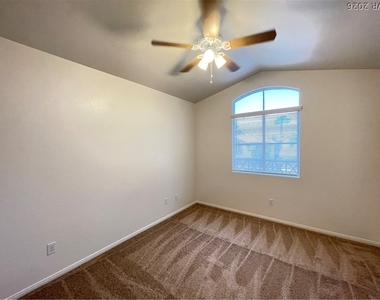 1517 Cross Country Street - Photo Thumbnail 20