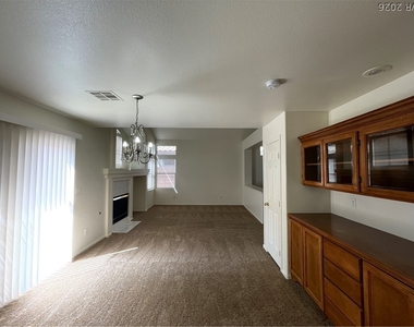 1517 Cross Country Street - Photo Thumbnail 3