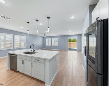 8672 Bench Street - Photo Thumbnail 6