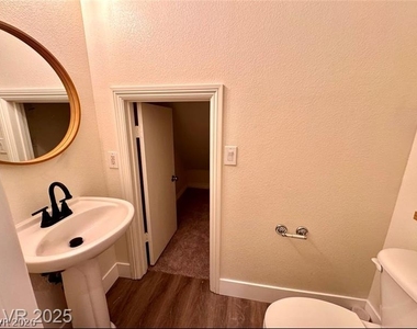 1529 Tillman Falls Avenue - Photo Thumbnail 8