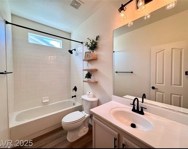 1529 Tillman Falls Avenue - Photo Thumbnail 12