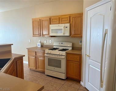 2065 Scanlon Ferry Court - Photo Thumbnail 4