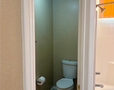 2065 Scanlon Ferry Court - Photo Thumbnail 7