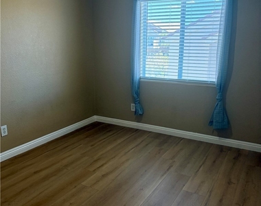 2065 Scanlon Ferry Court - Photo Thumbnail 18