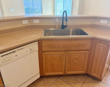 2065 Scanlon Ferry Court - Photo Thumbnail 3