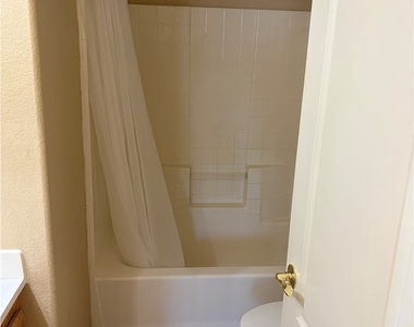 2065 Scanlon Ferry Court - Photo Thumbnail 15