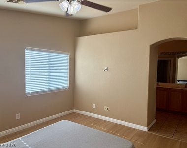 2065 Scanlon Ferry Court - Photo Thumbnail 11