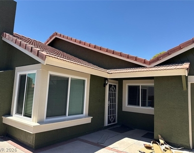 8913 Torcello Drive - Photo Thumbnail 2