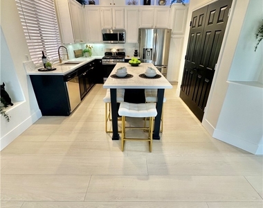 10637 Turquoise Valley Drive - Photo Thumbnail 28