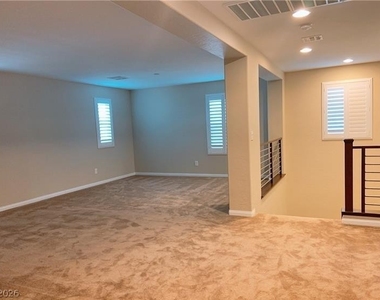 8593 Gabby Creek Drive - Photo Thumbnail 10