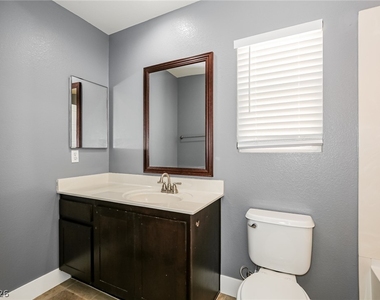 9389 Brigham Avenue - Photo Thumbnail 7